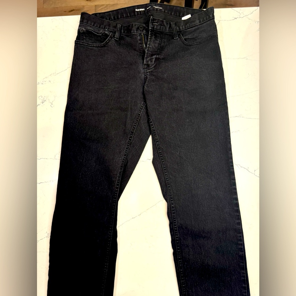 Mens Old Navy Athletic Taper Black Jeans, size 34x34